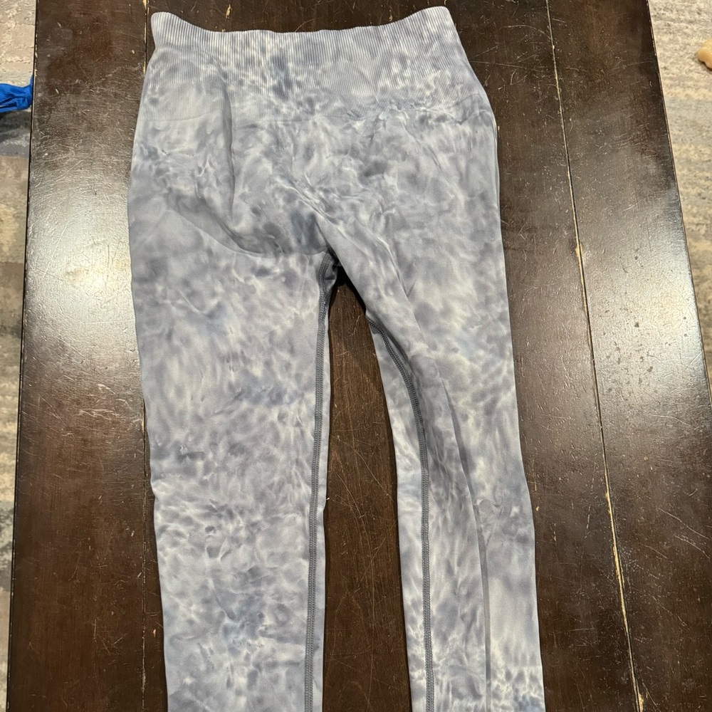 Brand new scrunch booty leggings